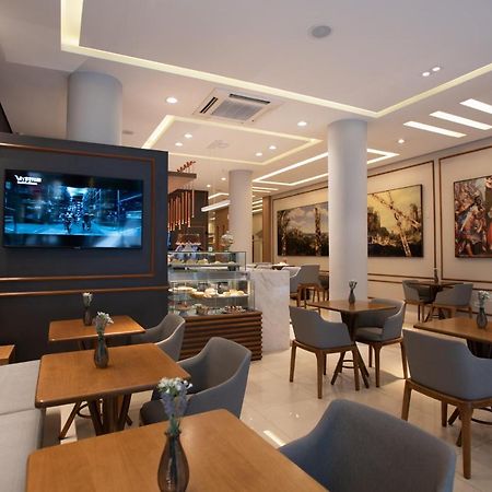 Hotel Centro Europeu กูรีตีบา ภายนอก รูปภาพ