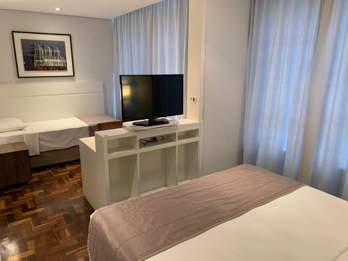 Hotel Centro Europeu กูรีตีบา ภายนอก รูปภาพ