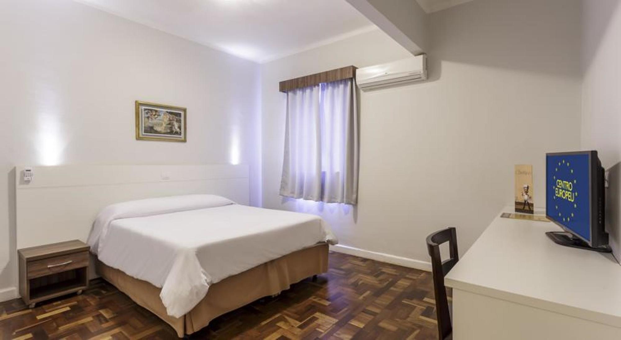 Hotel Centro Europeu กูรีตีบา ภายนอก รูปภาพ