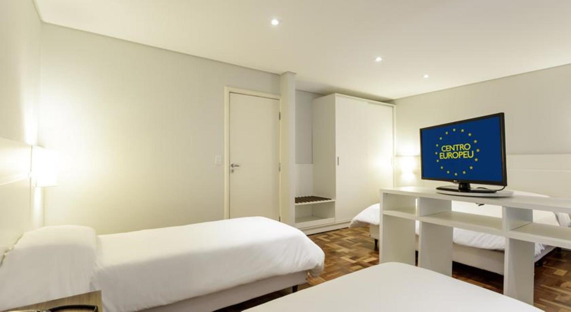Hotel Centro Europeu กูรีตีบา ภายนอก รูปภาพ