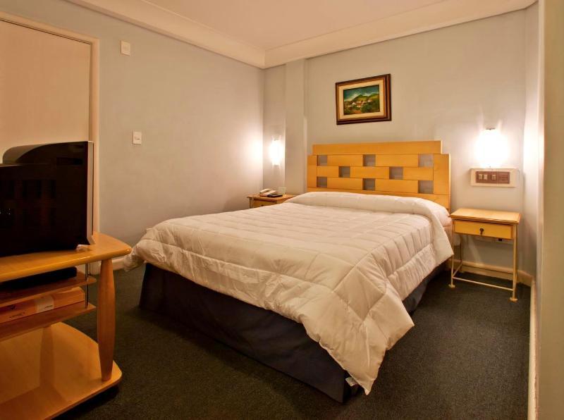 Hotel Centro Europeu กูรีตีบา ภายนอก รูปภาพ