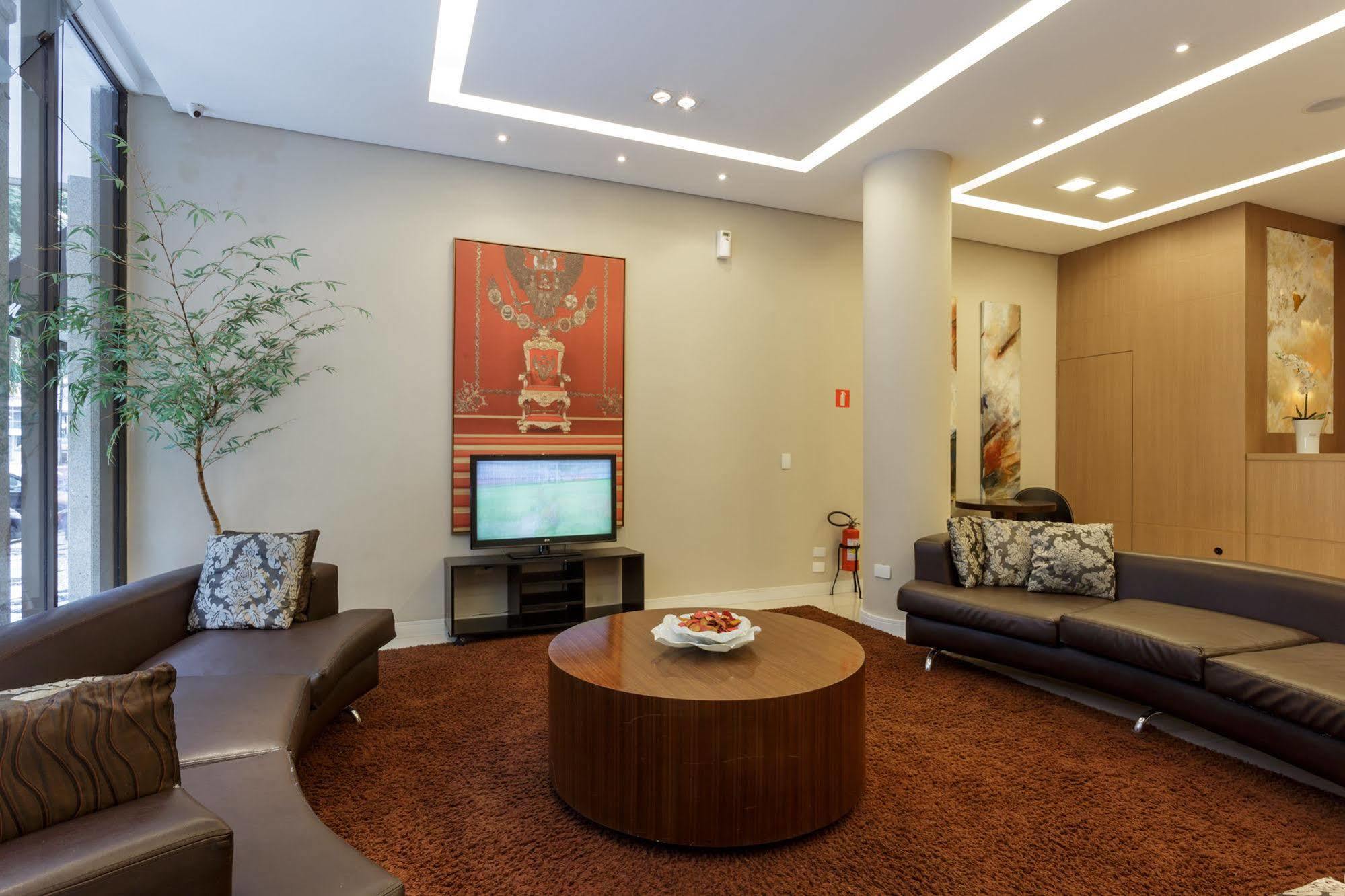 Hotel Centro Europeu กูรีตีบา ภายนอก รูปภาพ