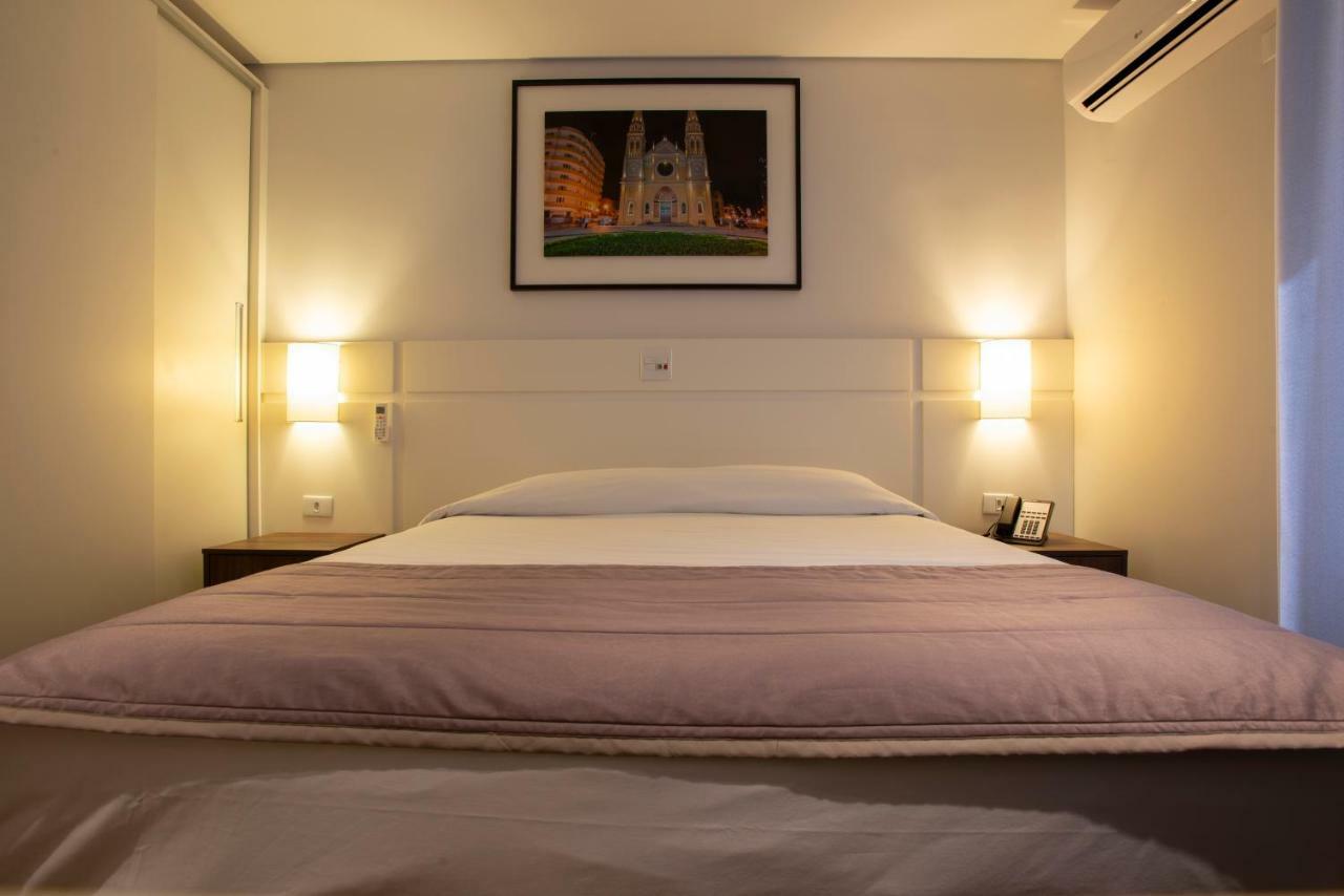 Hotel Centro Europeu กูรีตีบา ภายนอก รูปภาพ