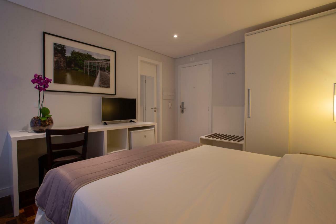 Hotel Centro Europeu กูรีตีบา ภายนอก รูปภาพ