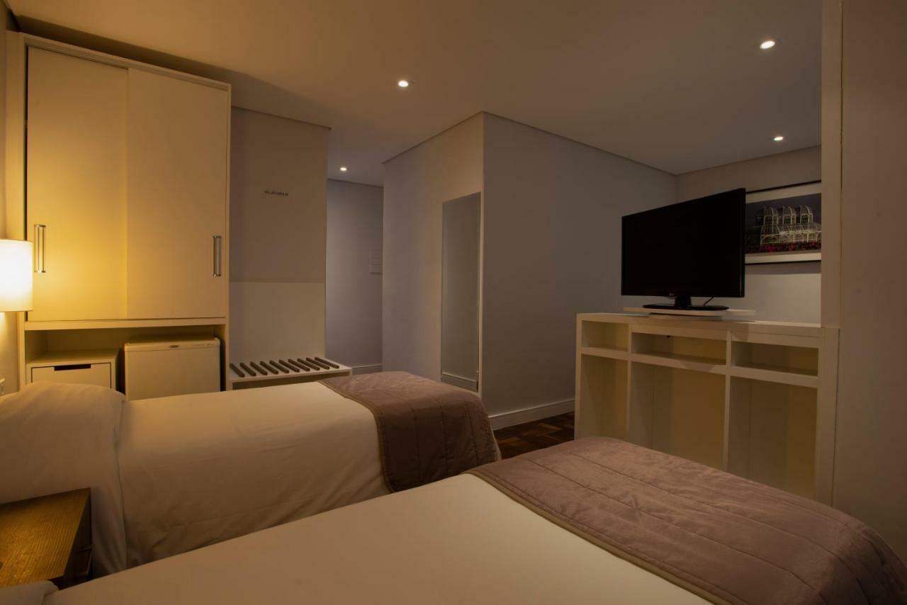 Hotel Centro Europeu กูรีตีบา ภายนอก รูปภาพ